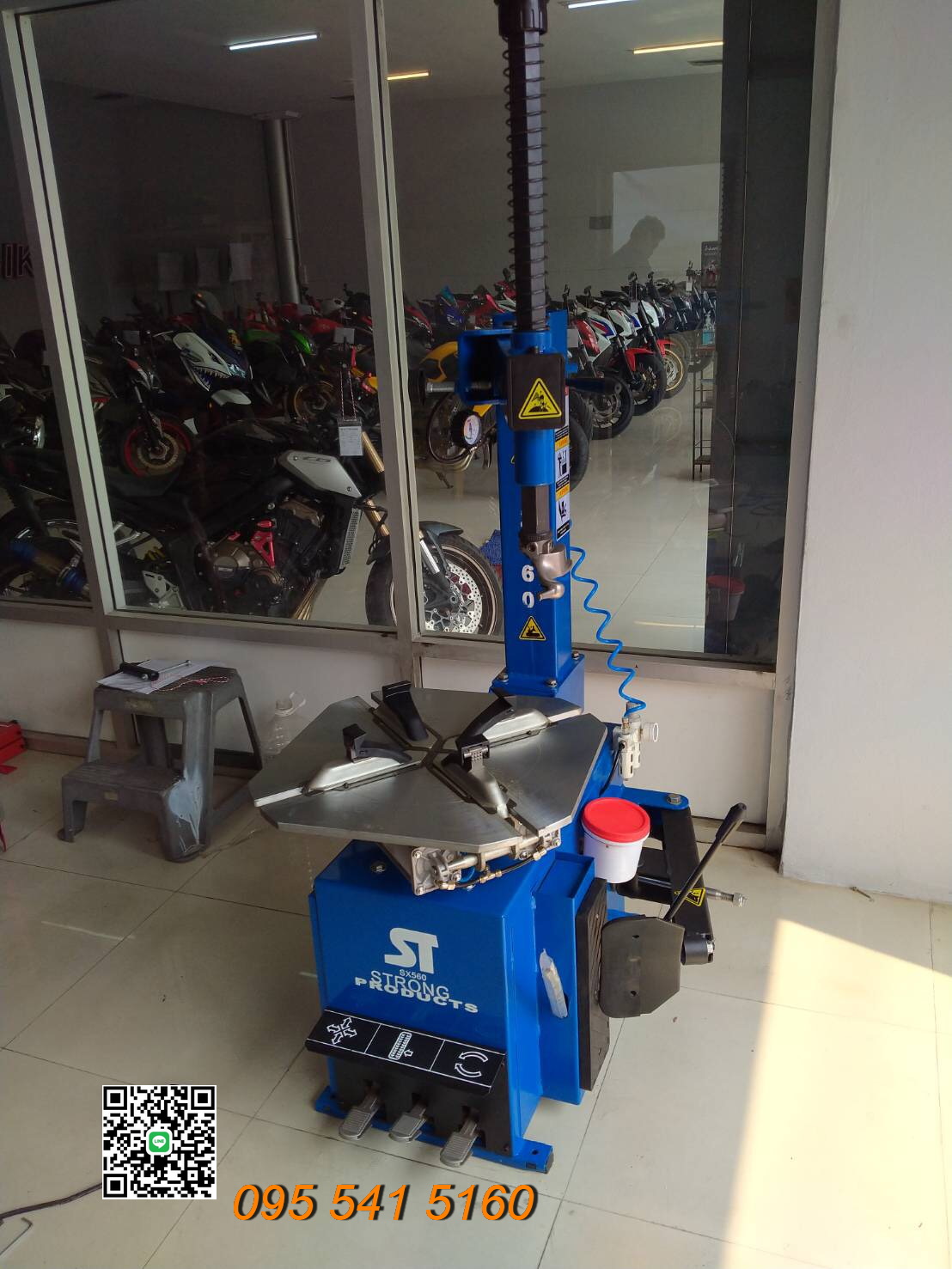 เครื่องถอดยาง ล็อคมือ ST - SX560A