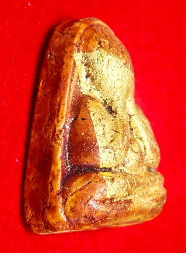 พระปิดตาพิมพ์จัมโบ้หลังแบบ เนื้อผงลงรักปิดทอง หลวงพ่อปาน วัดเครือวัลย์ จ.ชลบุรี