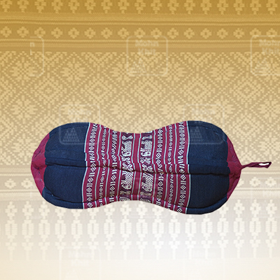 หมอนมะละกอลายขิด // Khit Papaya pillow ขนาด 20 x 40 cm