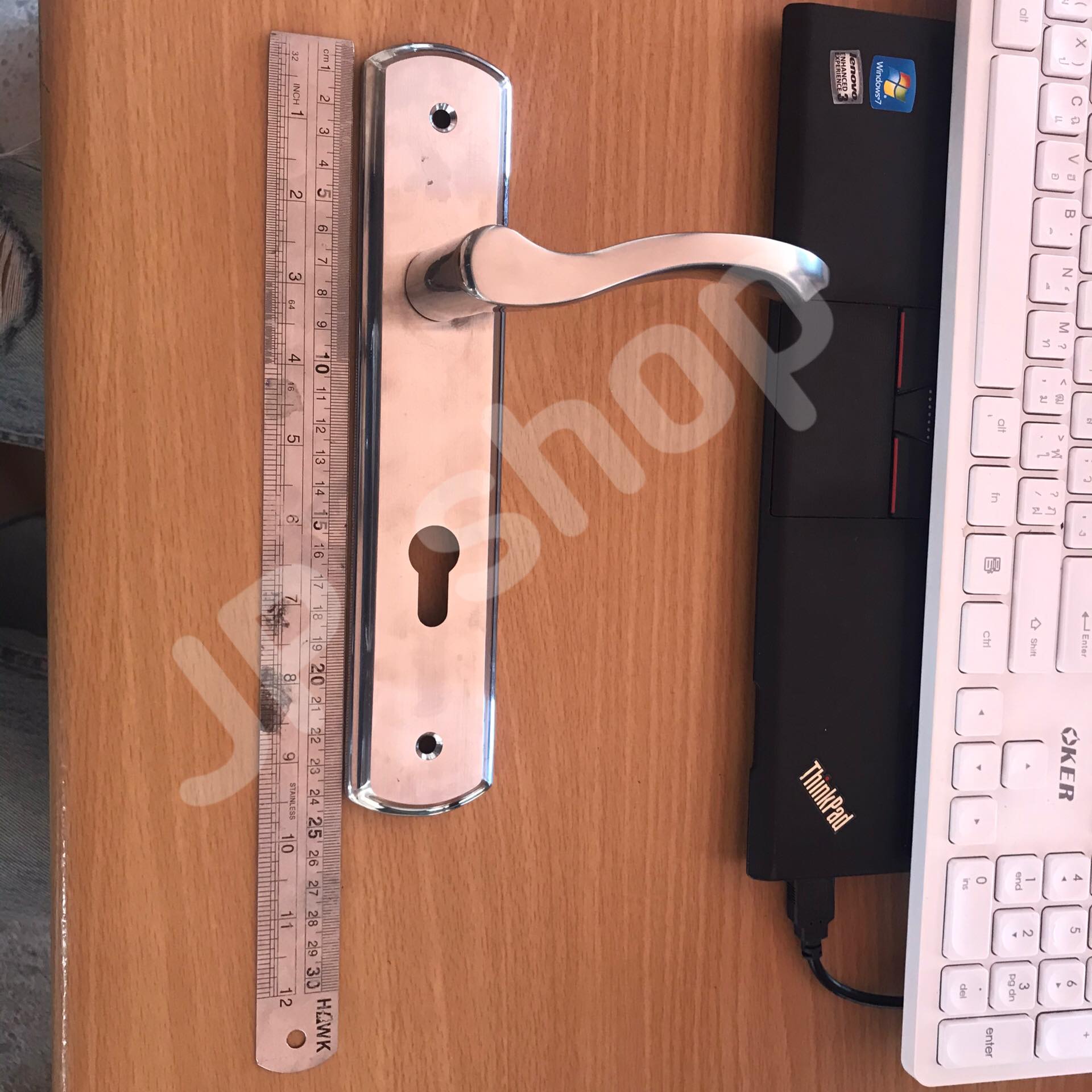 ก้านโยคประตูรั่ว กุญแจเขาควายประตูรั่ว มือจับประตูรั่วสแตนเลส พร้อมอุปกรณ์ล็อคประตู ส่งไว โกดังในไทย