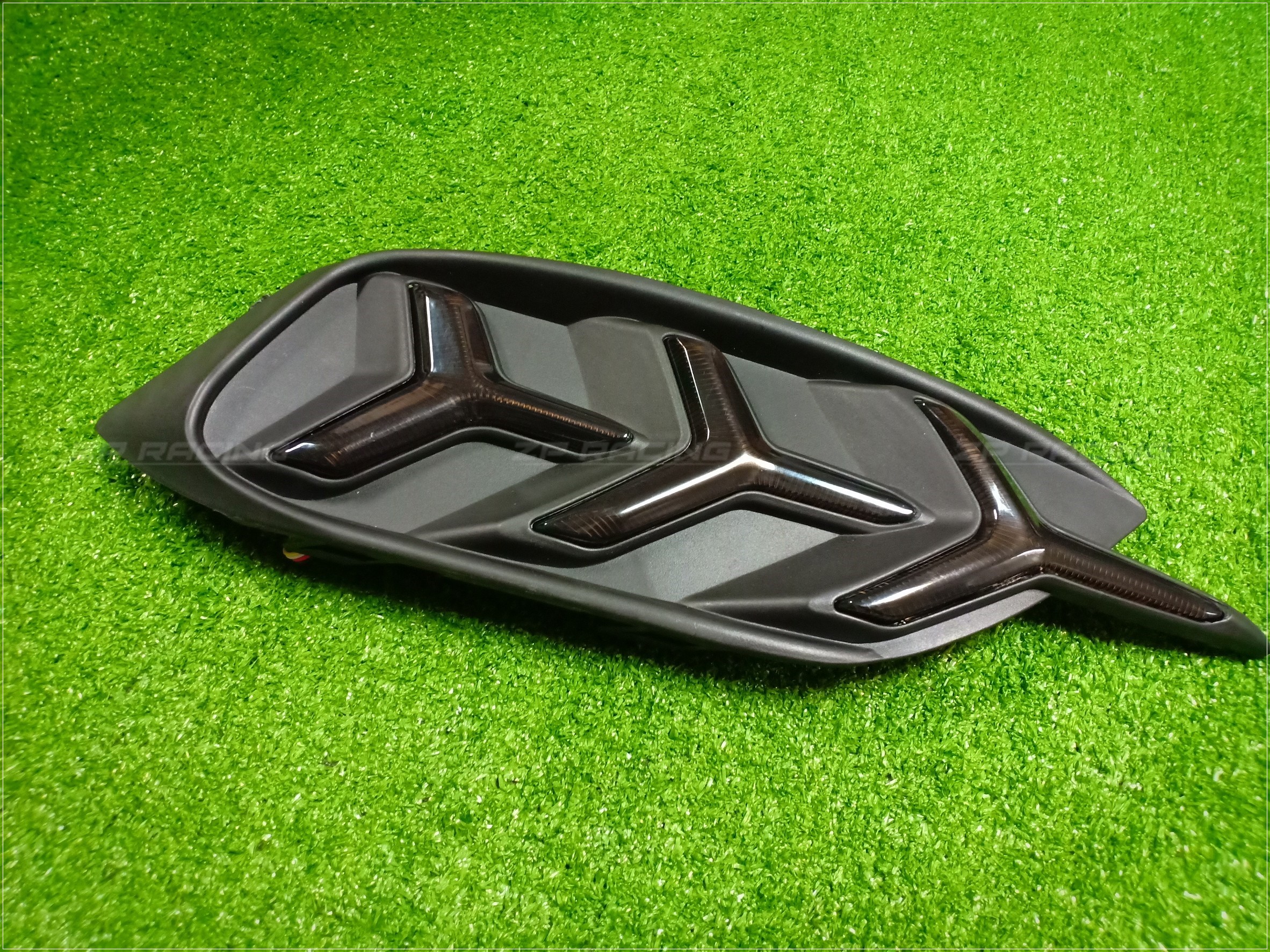 ไฟทับทิมท้าย CIVIC FC แบบ LED ทรงก้างปลา รับประกัน 1 ปี