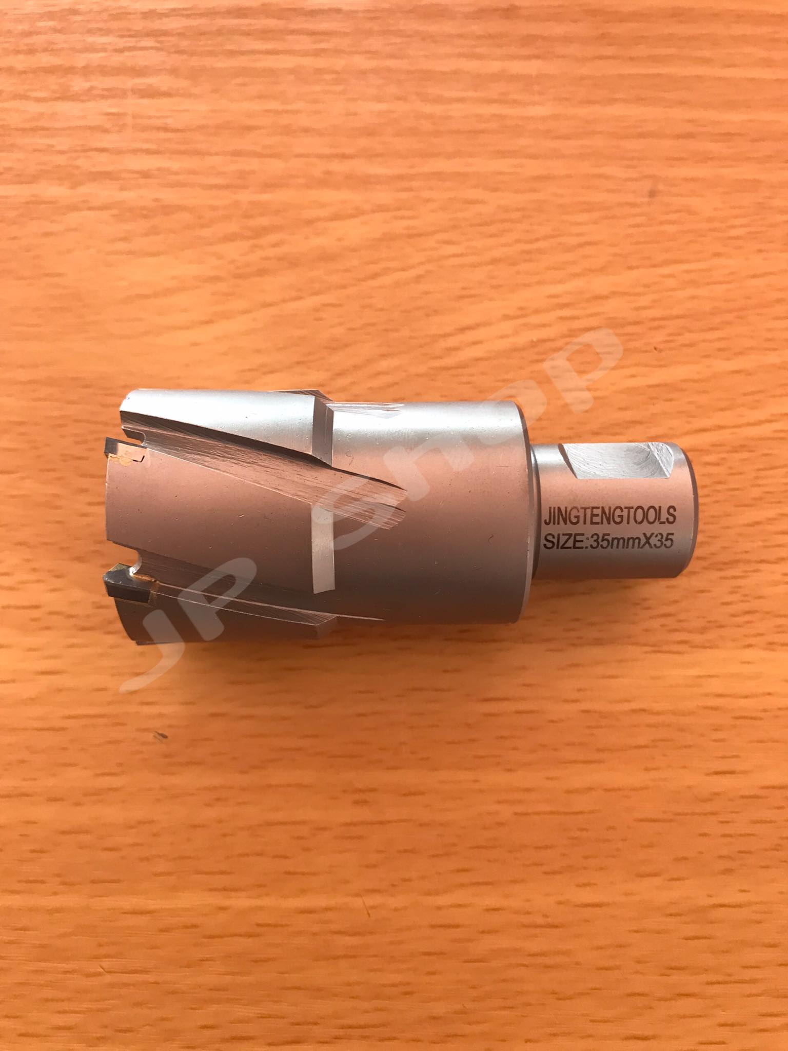 ดอกสว่านเจ็ทบอส แบบโฮลซอว์คาร์ไบสำหรับเจาะเหล็กหนา ด้วยสว่านแม่เหล็กไฟฟ้า ขนาด35*35 มม. #3535