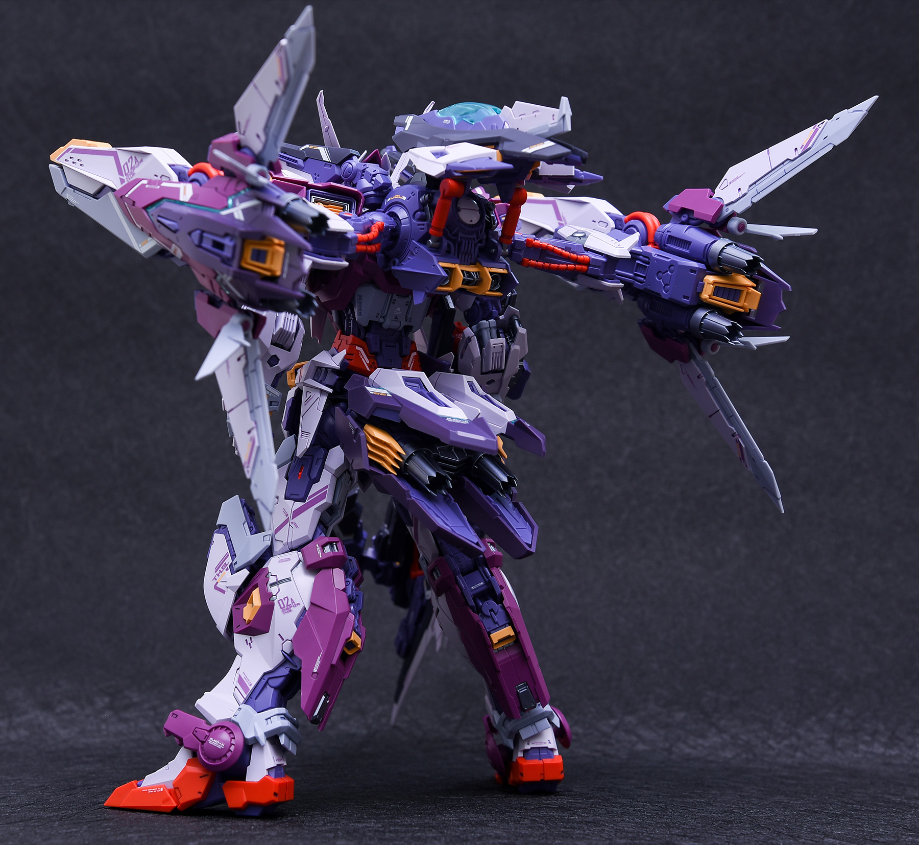 MG 1/100 THUNDERBOLT [INERA+]