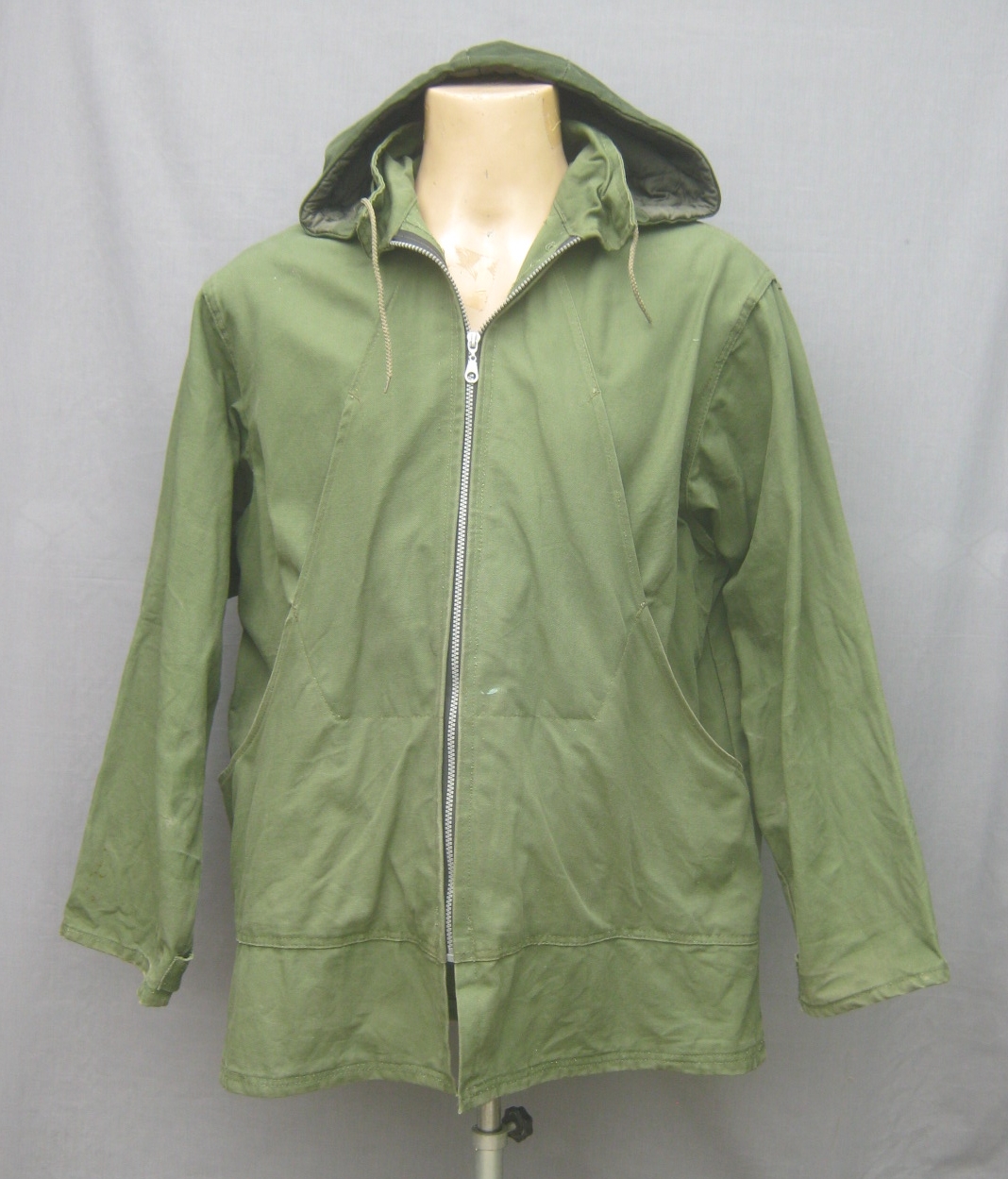 เสื้อกันหนาวผ้าหนาแคนวาส