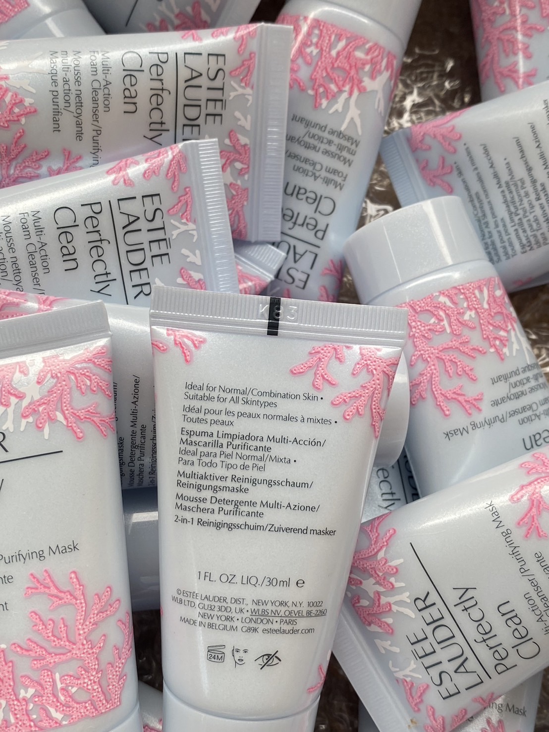 โฟม Estee Lauder Perfectly Clean Multi-Action Foam Cleanser/Purifying Mask 30ml. (1หลอด)