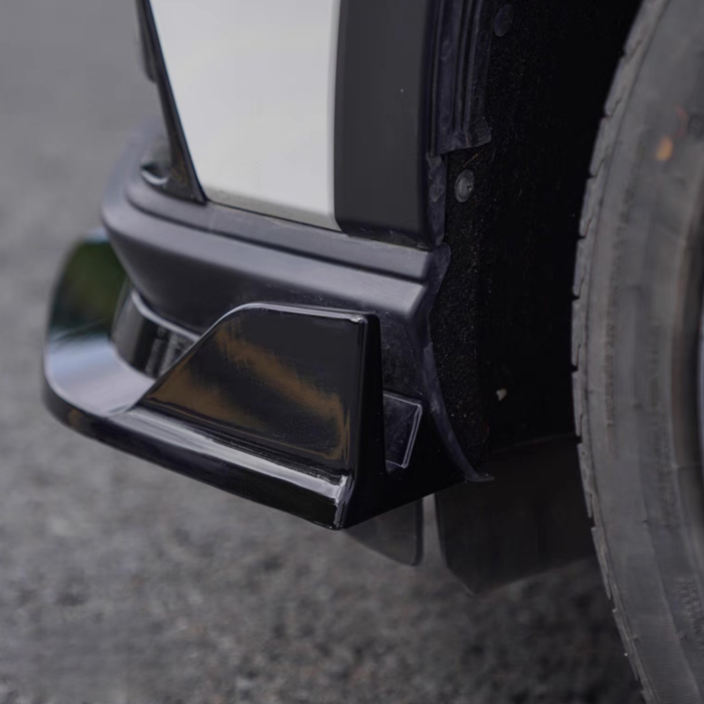 ชุดลิ้นหน้า สเกิร์ตหน้า Honda CR-V(G6) 2023-2026 รุ่น Z-Spec V.1