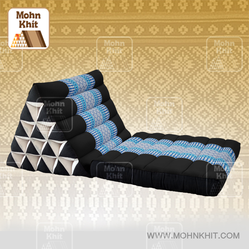 หมอนสามเหลี่ยม15 ช่องเบาะ1พับต่อลายผ้าขิดน้ำเงิน 50x90x36Cm //Cotton Original Real Wax Ankara Fabric Triangle Traditional Floor Cushions 15 holes with 1 part of mattress.