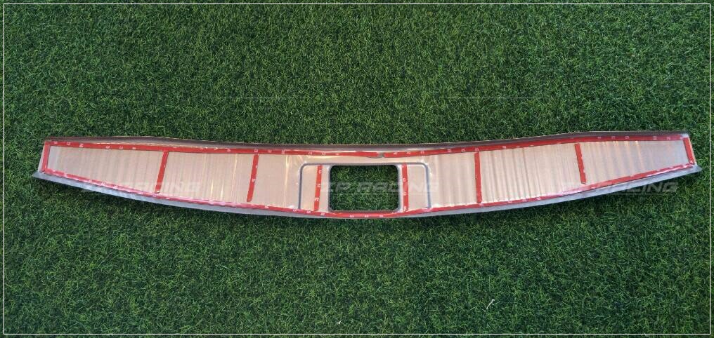 เพลทกันรอยท้าย(ด้านใน) Stainless HR-V 2014-2021