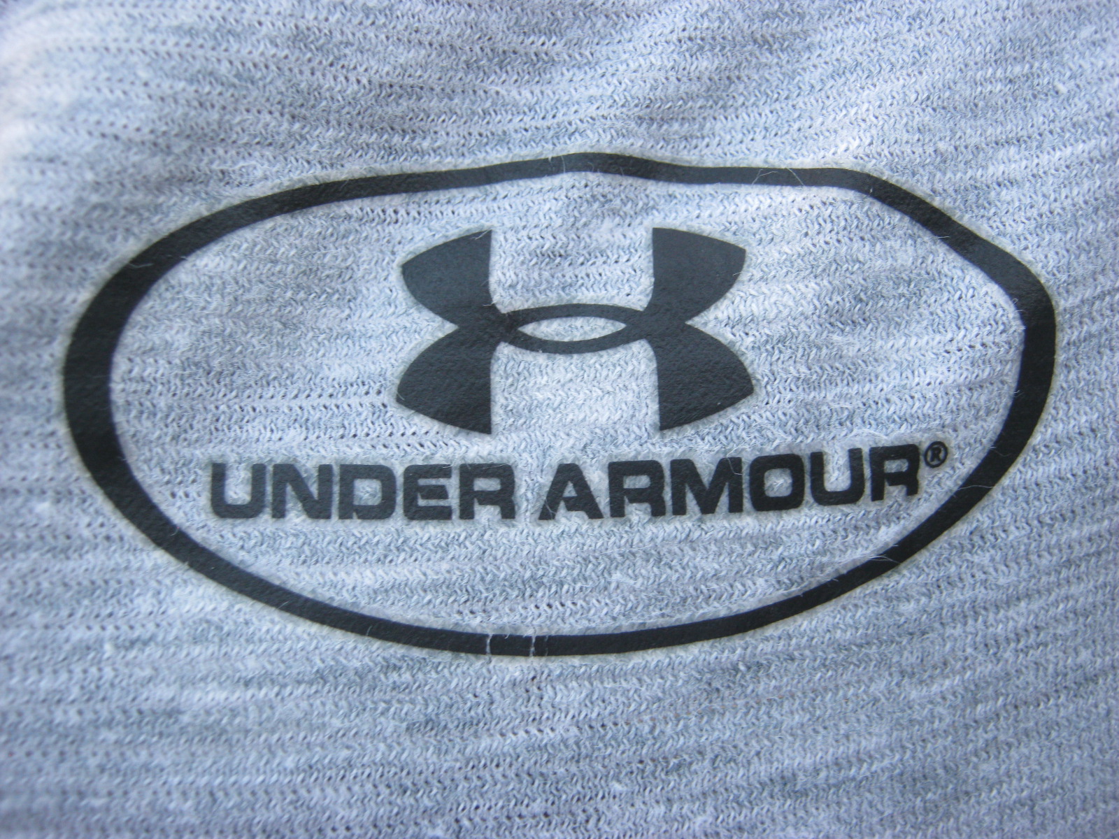 เสื้อยืด Under Armour