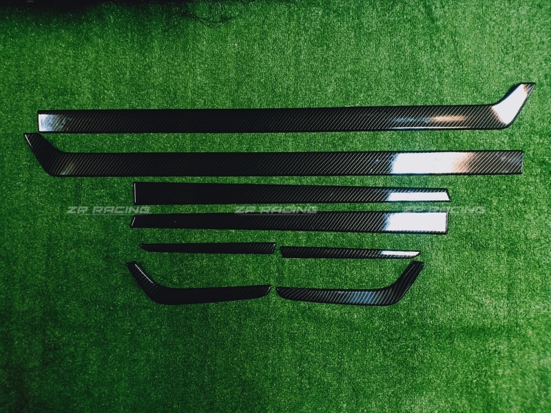 คิ้วแต่งชายล่างรอบคัน Carbon CRV