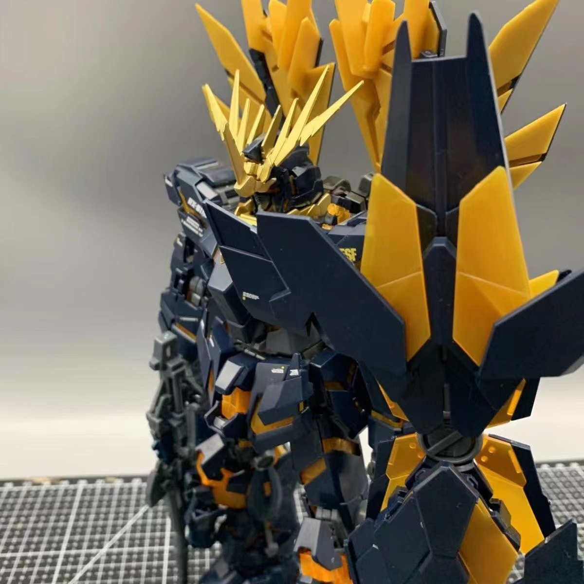 พร้อมส่ง Daban 6643A MG 1/100 RX-0 Unicorn 02 BANSHEE Ver.Ka