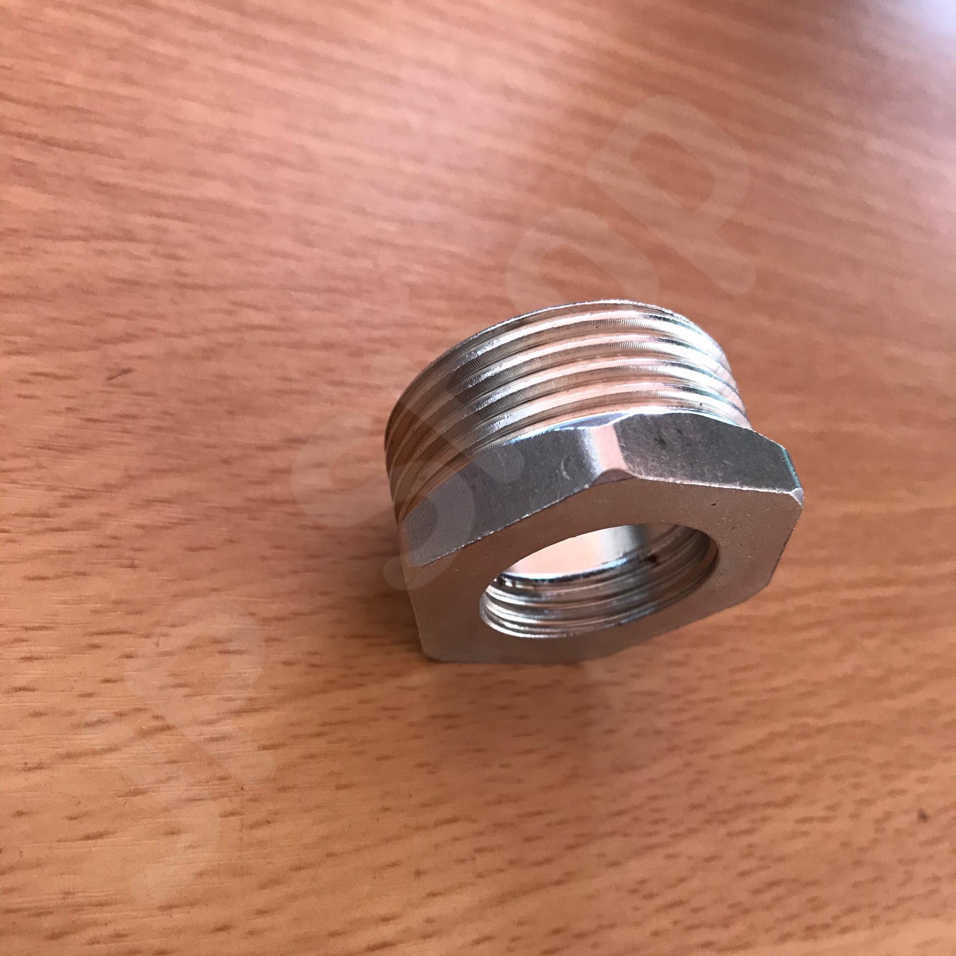 ข้อลดเหลี่ยม 1 นิ้ว ลด 4 หุน สแตนเลส 304 #0918