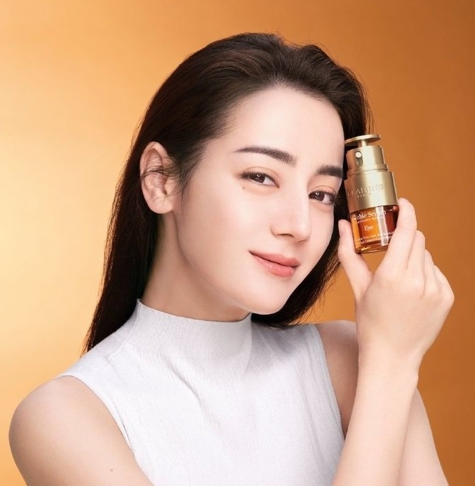 Clarins Double Serum Eye Global Age Control Concentrate 20ml. อายเซรั่ม เซรั่มบำรุงรอบดววงตา