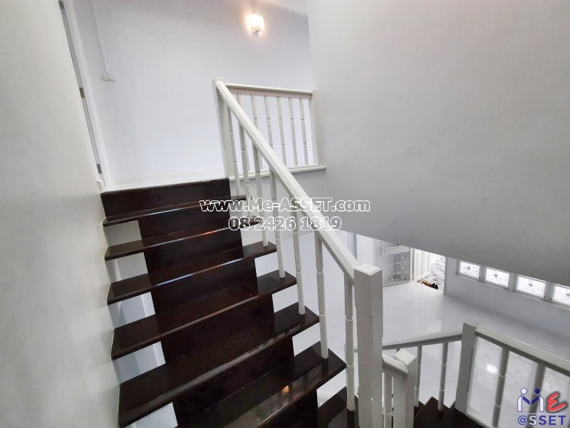 ขายทาวน์เฮ้าส์ รีโนเวทใหม่ ย่าน คูคต ลำลูกกา คลอง2 ปทุมธานี : บุศรินทร์ 2 : 2 ชั้น 21.2 ตารางวา