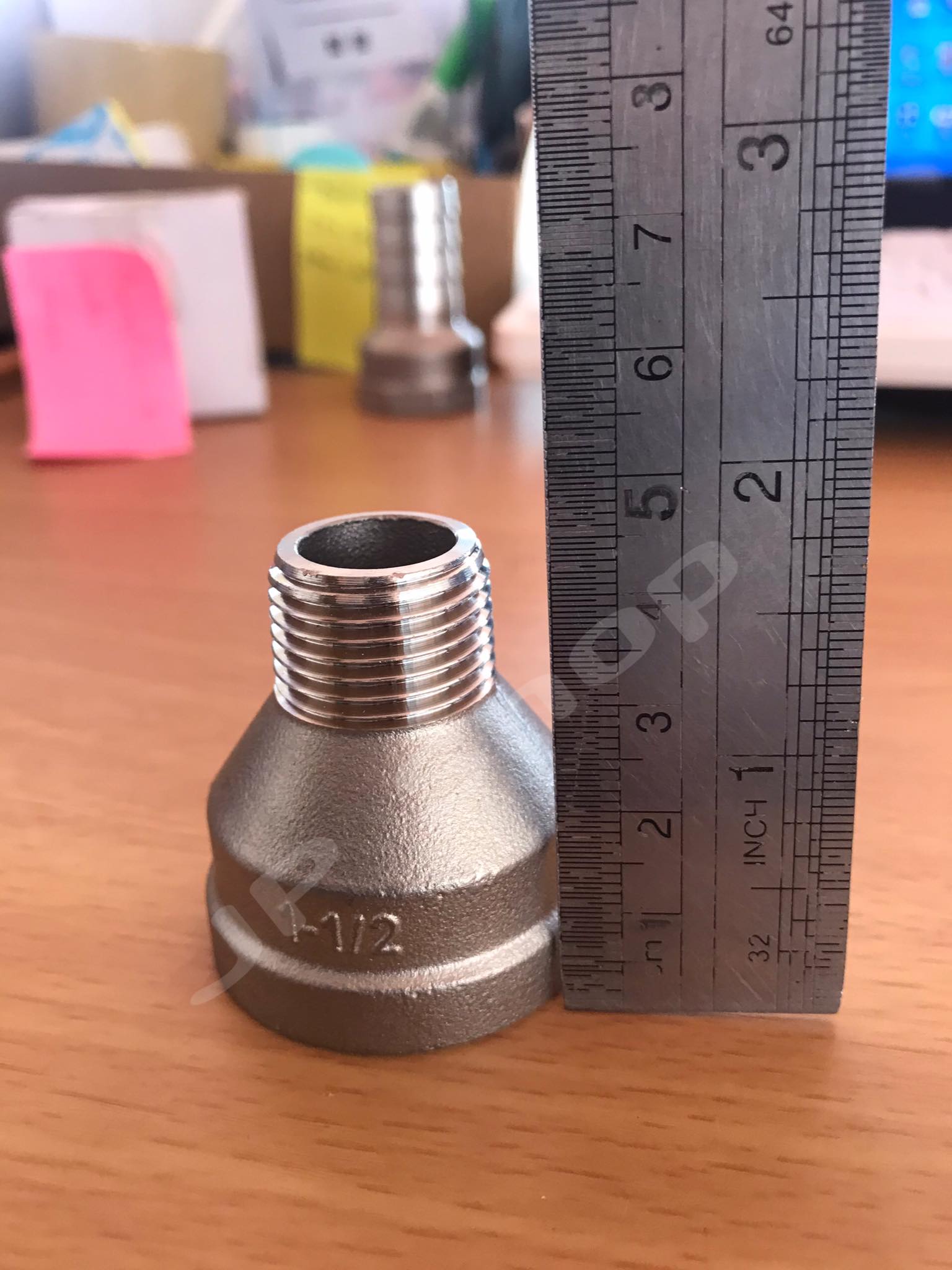 ข้อต่อตรงเกลียวในขนาด 1" เกลียวนอก4หุน สแตนเลส304 #25415