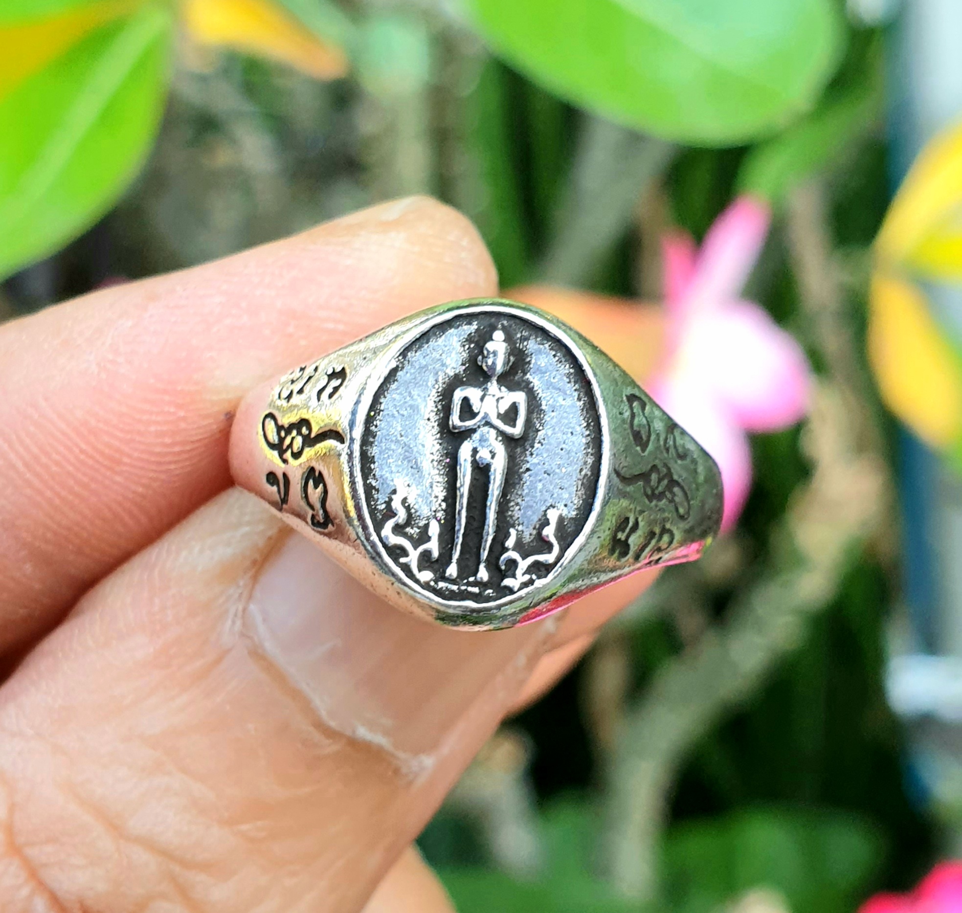 แหวน ไอ้ไข่ รับประกัน เงินแท้ 92.5% 50สตางค์ พร้อมกล่อง มี4ขนาดให้เลือก 7 8 9 10 11. +++แถมฟรีผ้ายันต์ +++ปลุกแสกให้แล้ว