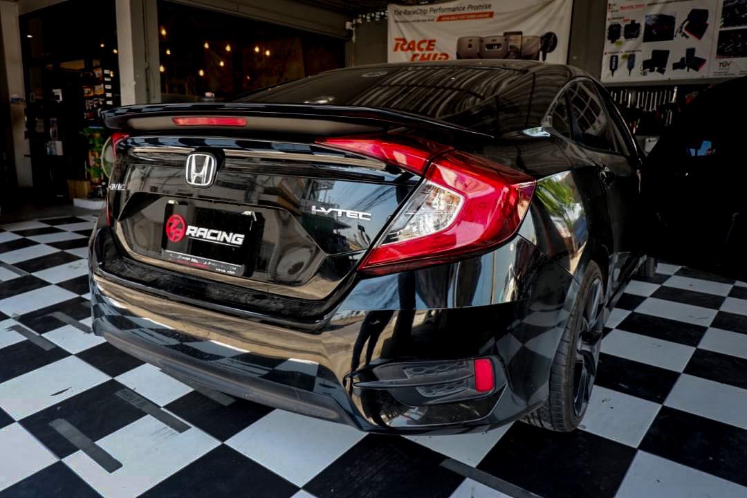 สปอยเลอร์ RS สำหรับ CIVIC FC พร้อมไฟเบรก LED รับประกันงานติดตั้ง 5 ปี