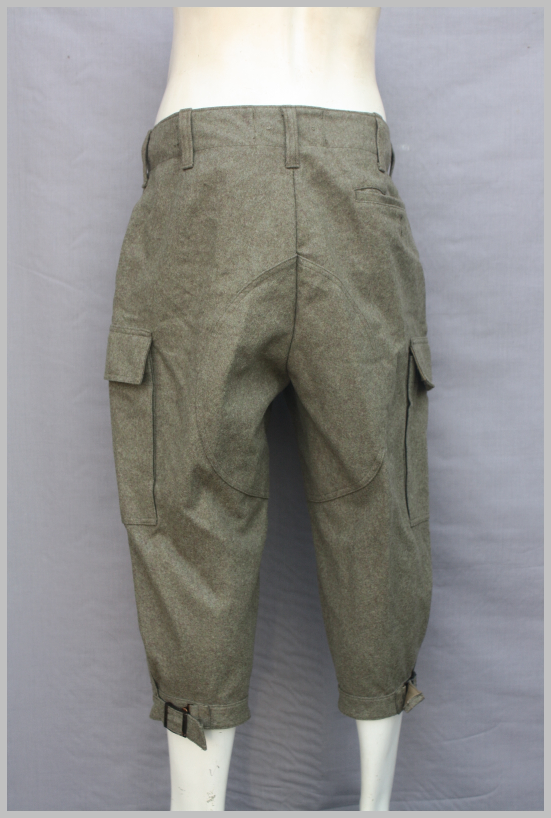 ขายแล้ว กางเกงทหารเยอรมันผ้า wool