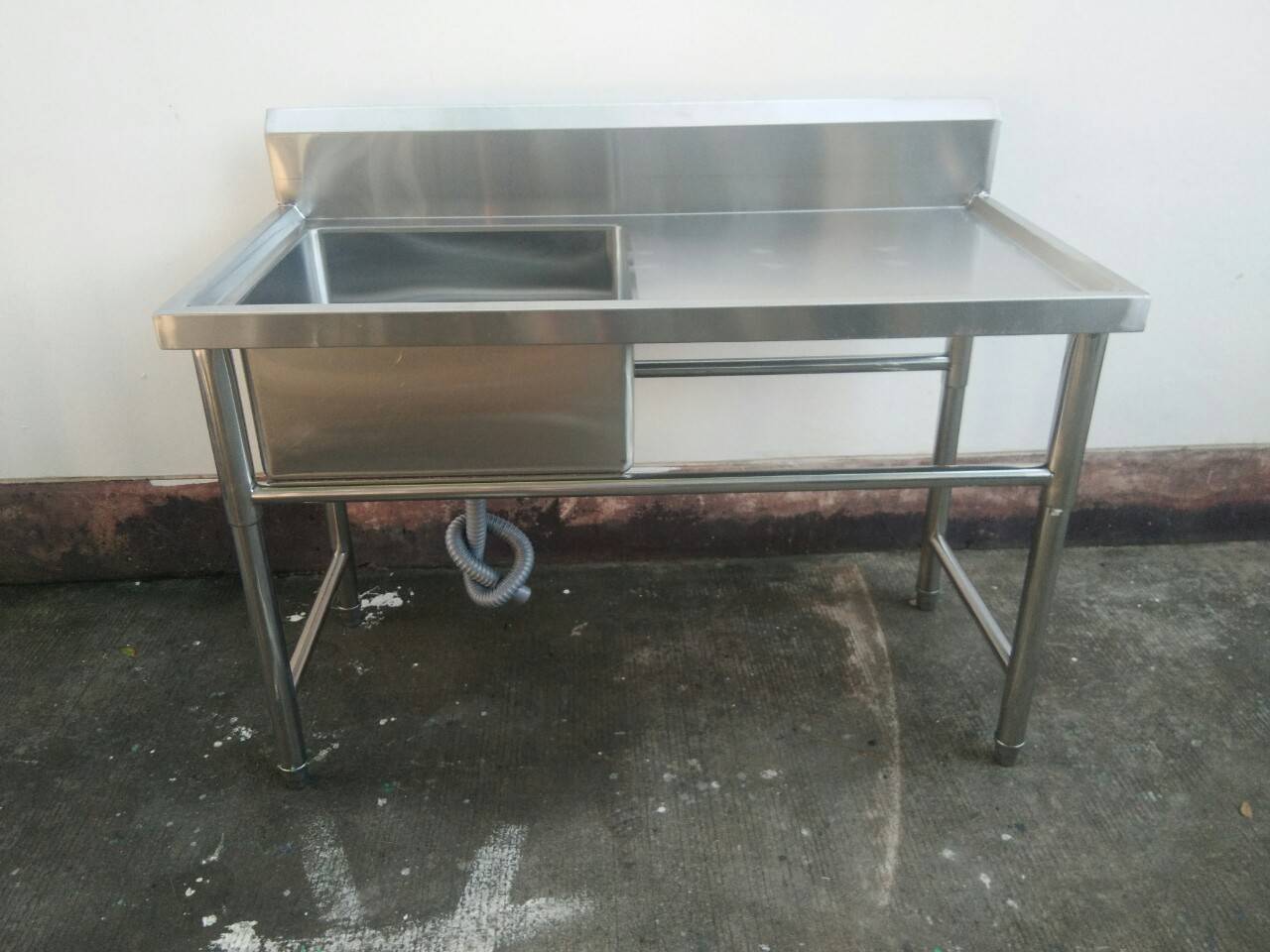 ซิงค์ล้างจานสแตนเลส 1 หลุมมีที่พักจานขวา รุ่น：SWBC-1268R