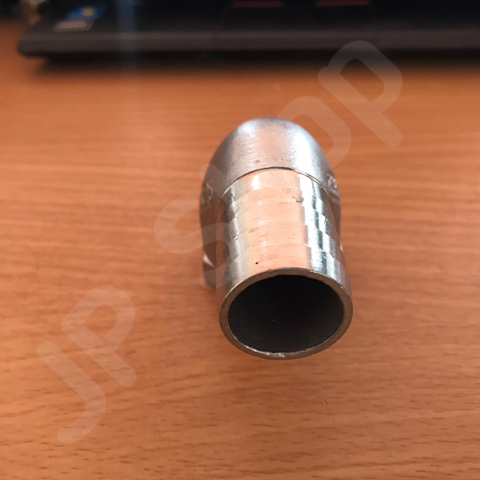 ข้องอเกลียวใน สแตนเลส 304 ขนาด 1 นิ้ว หางไหล 25 mm. ราคาต่อ1 ชิ้น #105210