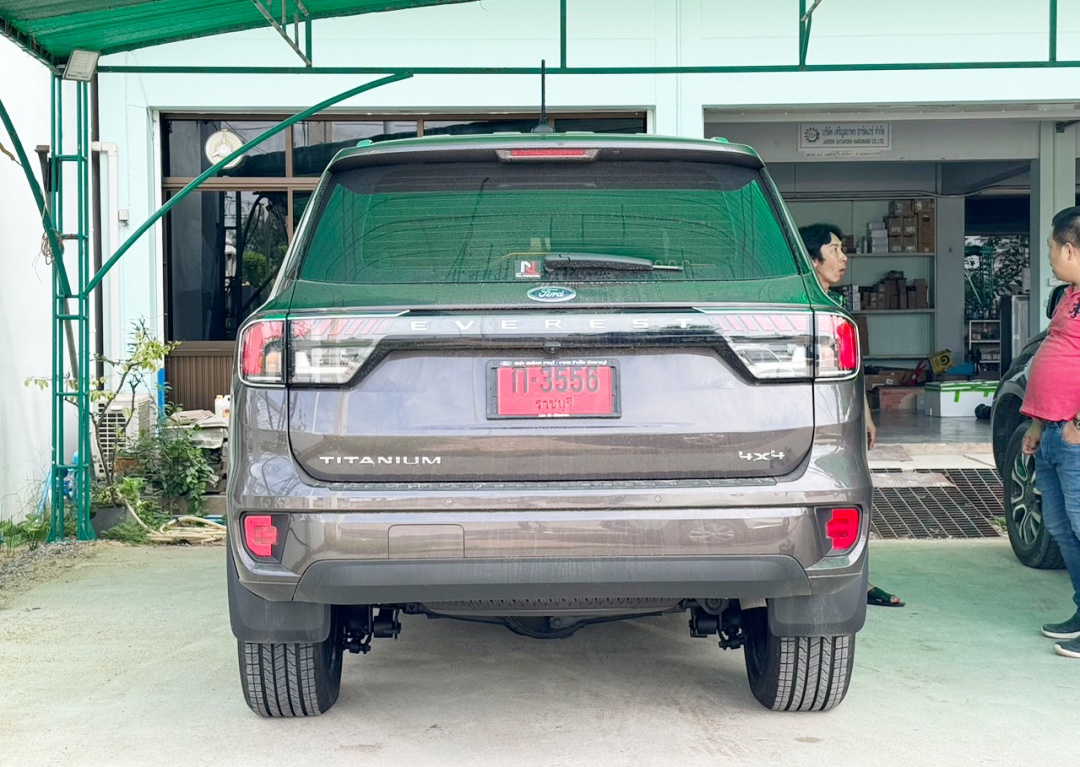 ครอบไฟท้าย Next Gen Everest 2022