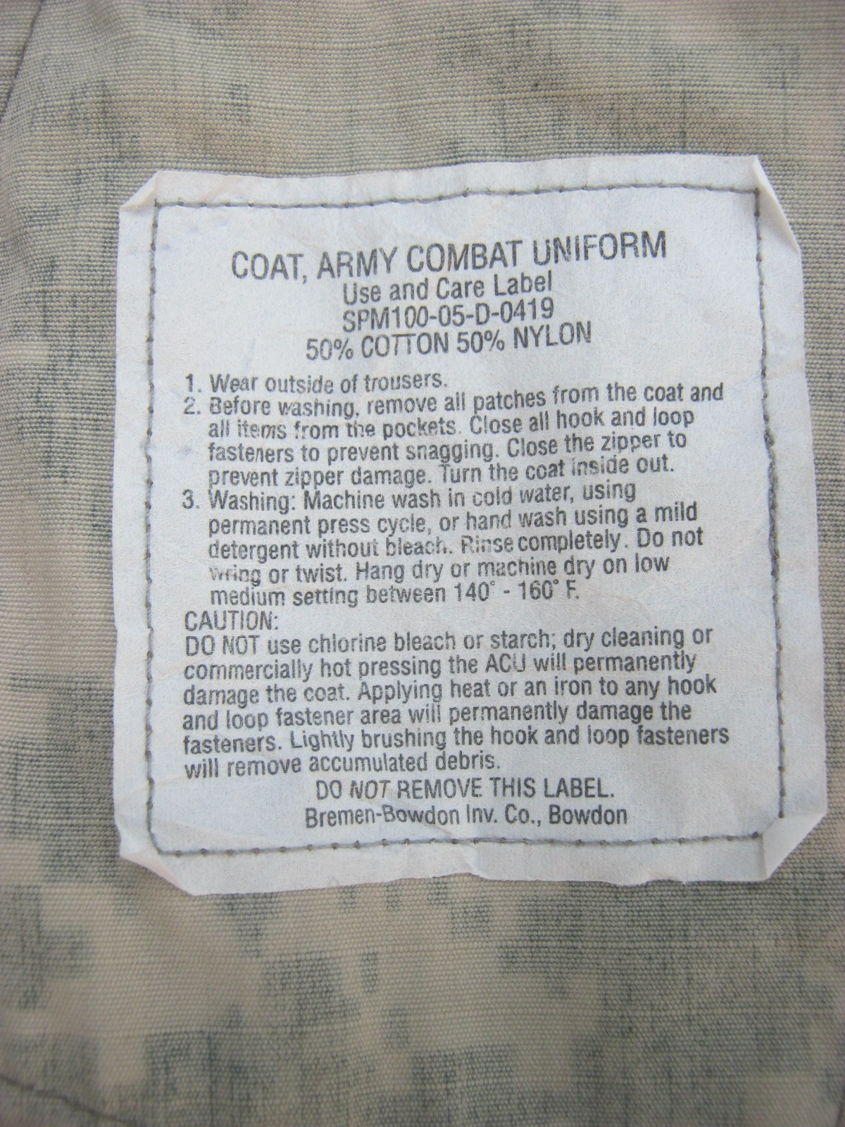 เสื้อทหารสหรัฐ ลายดิจิตอล ACU