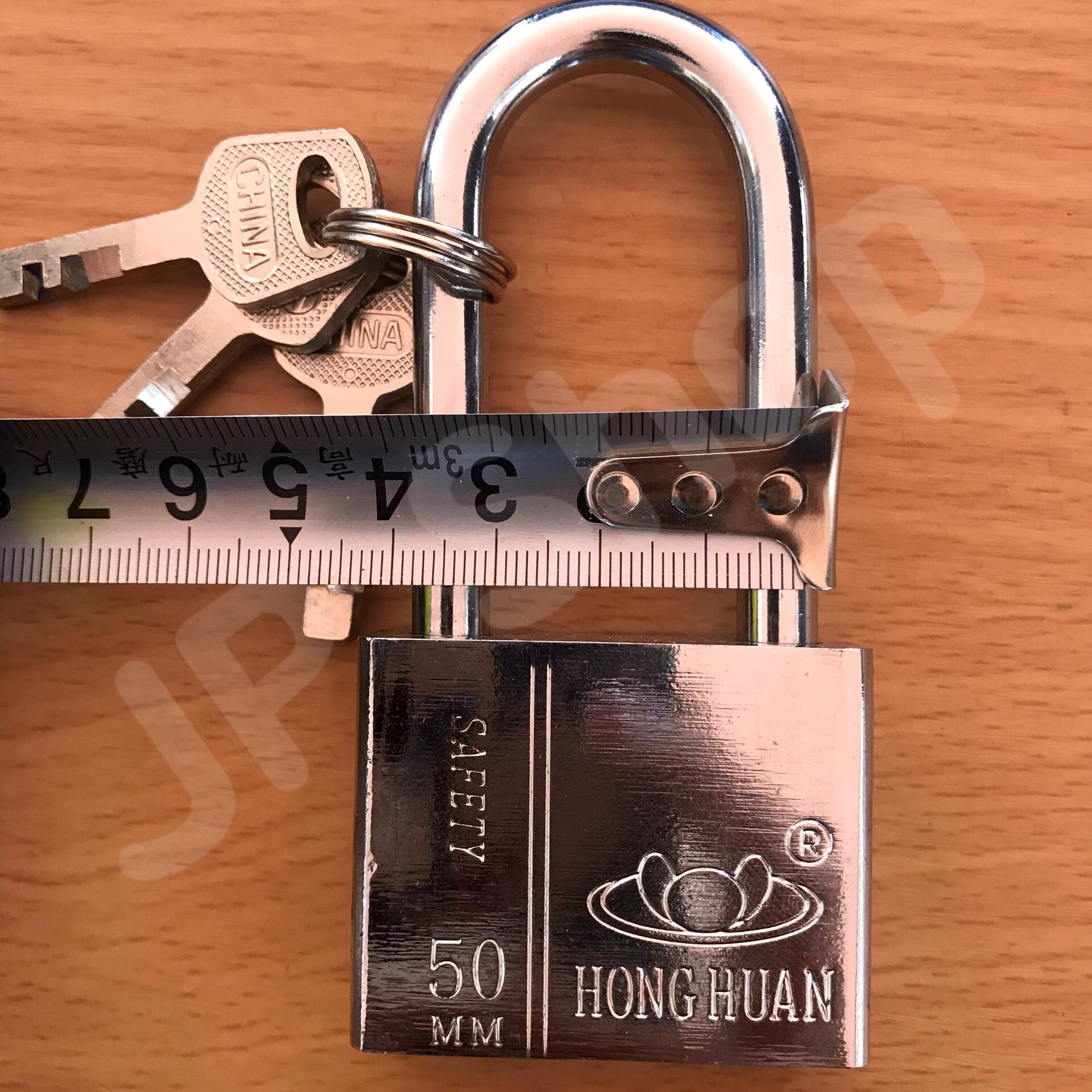 กุญแจล็อคบ้าน ล็อคครัว ล็อคอเนประสงค์ 50 มม. ล็อคแน่นหนา คงทน ราคาถูก สนใจสั่งซื้อได้เลย ห่วงยาว #903