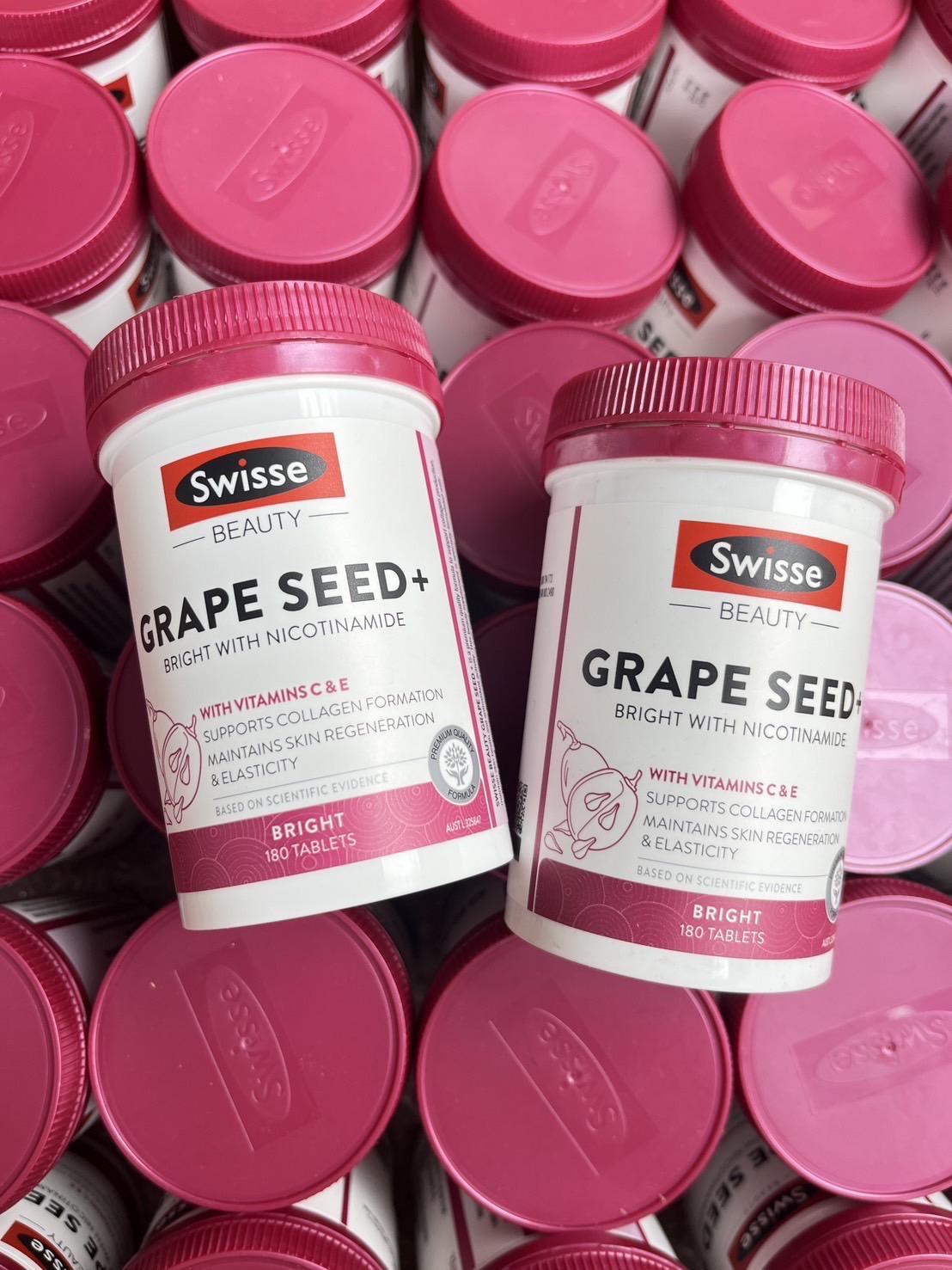 สูตรใหม่เน้นดูแลผิว Swisse Grape Seed + with nicotinamide ขนาด 180 เม็ด (1กระปุก) เกรปซีดพลัส