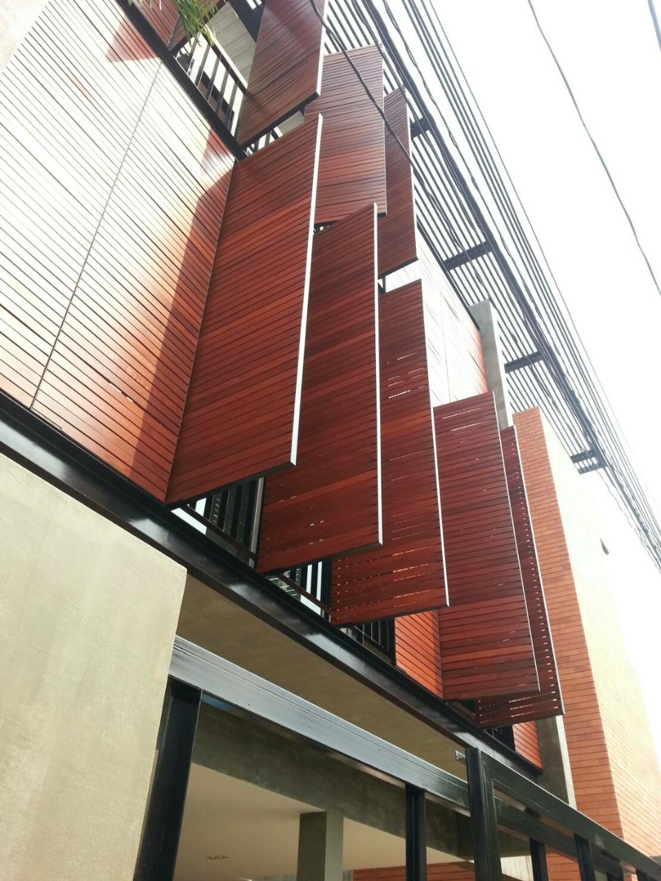 ขายบ้านเดี่ยว 3 ชั้น สไตล์ Tropical Loft ซ.พหลโยธิน 8 (ซ.สายลม) 4 นอน 5 น้ำ สามเสนใน พญาไท