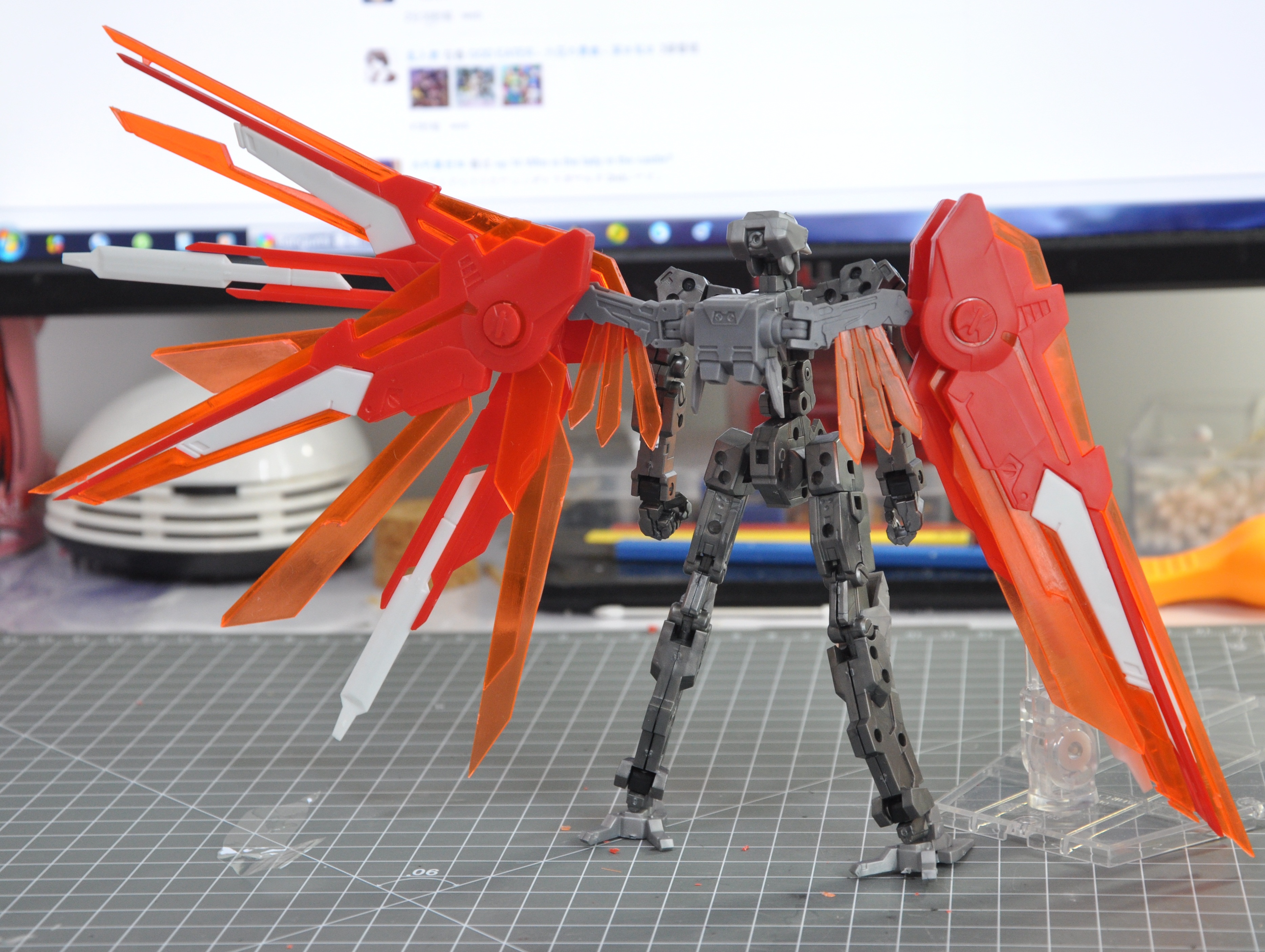 LX HG1 / 144 Extreme Wings