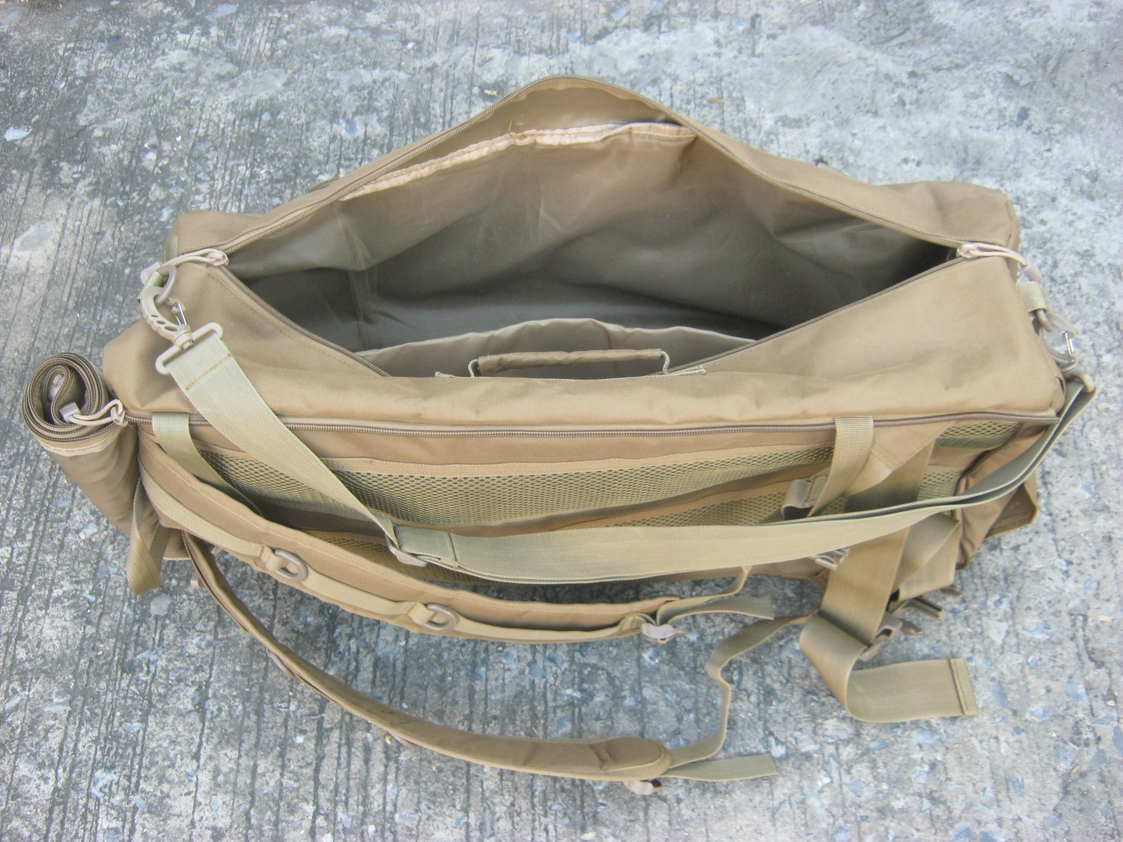 เป้กระเป๋า เอนกประสงค์ สีทราย