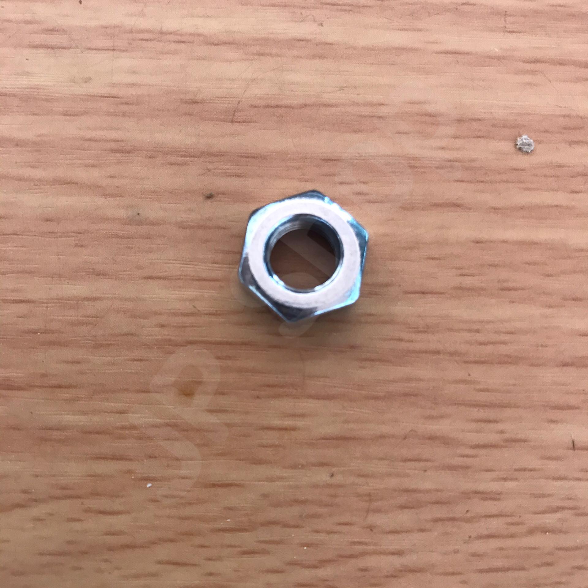 สกรูกลมเหลี่ยม M8*20 พร้อมน็อตหกเหลี่ยมM1.6-M30 ฝากลม M8 #050 #010 #180 ขายเป็นแพ็ค แพ็ค5 ชุด