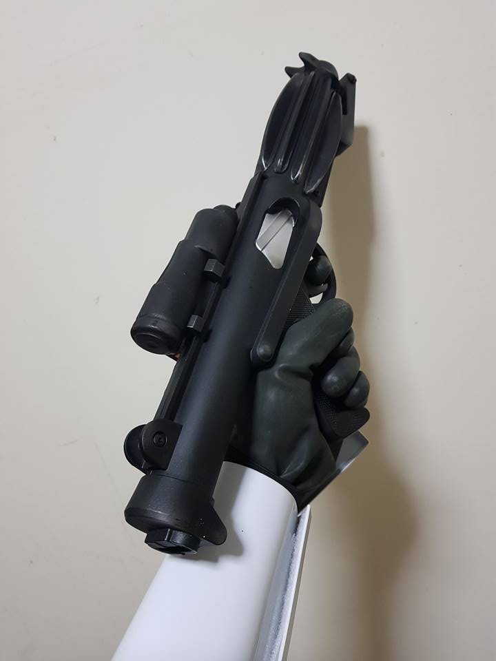 ปืนบลาสเตอร์ E-11 Stormtrooper Blaster - Star Wars Costume