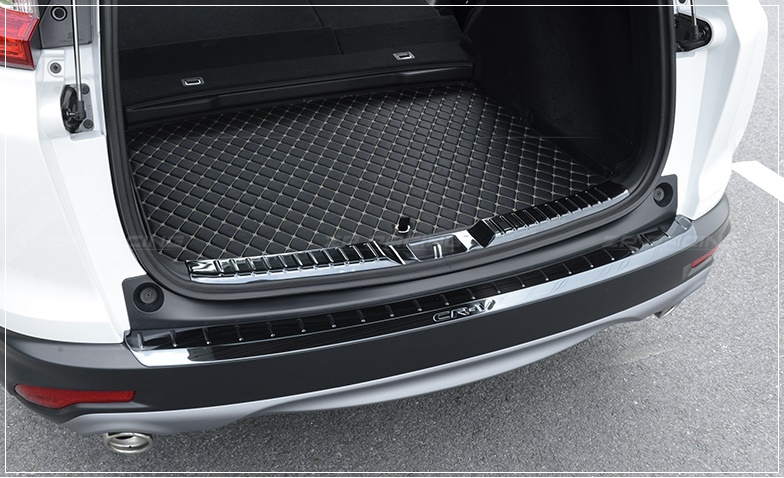 เพลทกันรอยท้ายด้านใน CR-V G5