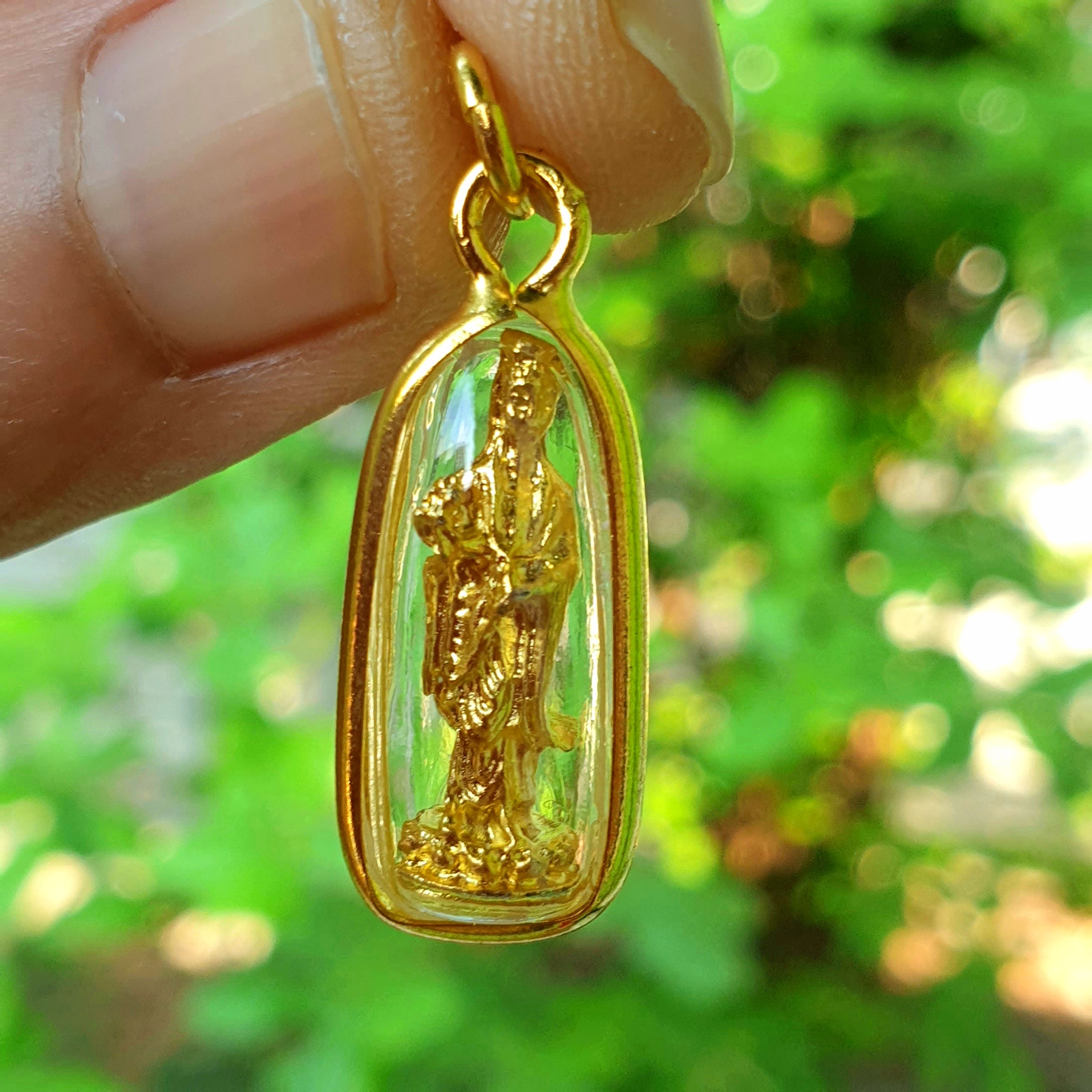 จี้ เจ้าแม่กวนอิม พระโพธิสัตว์กวนอิม มี3แบบให้เลือก ขนาดเล็กประมาณเหรียญบาท จี้พระทองคำ ช่วยปัดเป่าทุกข์ภัยต่างๆ