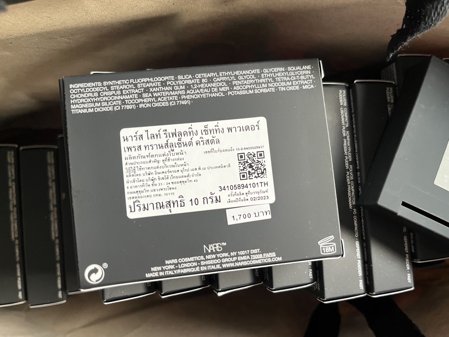 NARS Light Reflecting Setting Powder Pressed 10g. สี #Translucent Crystal แป้งอัดแข็ง