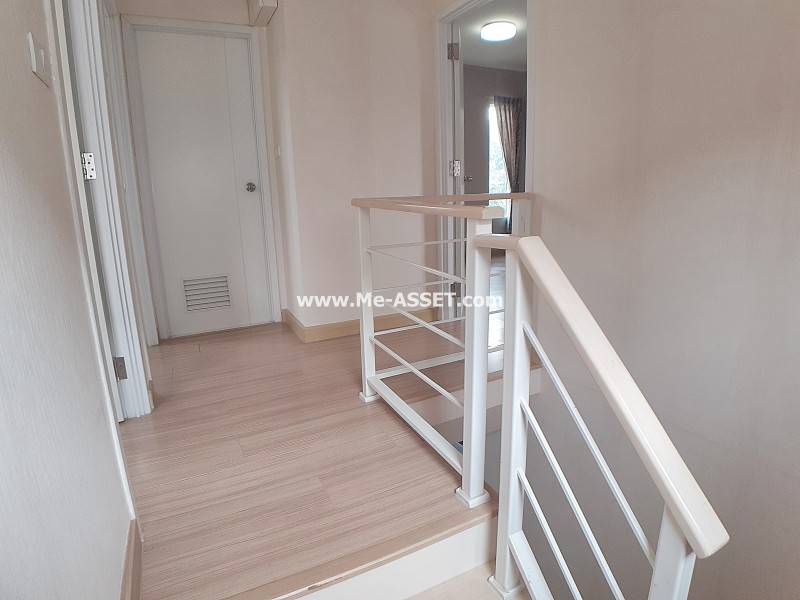 ขายบ้านแฝด ม.พฤกษาวิลล์ ถ.รามคำแหง 160 ซ.มิสทีน แขวงสะพานสูง เขตสะพานสูง กรุงเทพ ต้นโครงการ ถนนเมน หน้าบ้านไม่ชนใคร / พื้นที่ 2 ชั้น 38.3 ตารางวา