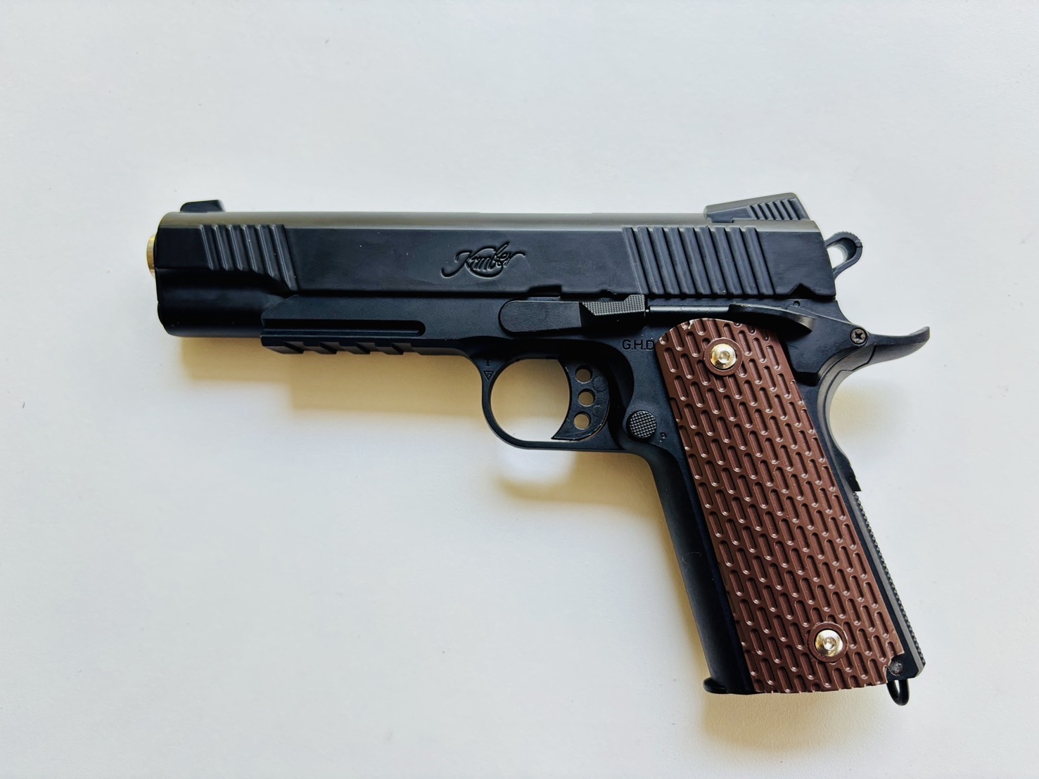 ปืนเจล ปืนพกสั้น อัดลมเจลชักยิง รุ่น Kimber1911
