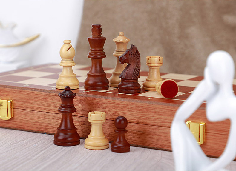 ชุดหมากรุกสากลไม้rosewood+maple Gold Knight Wooden Chess Set 71