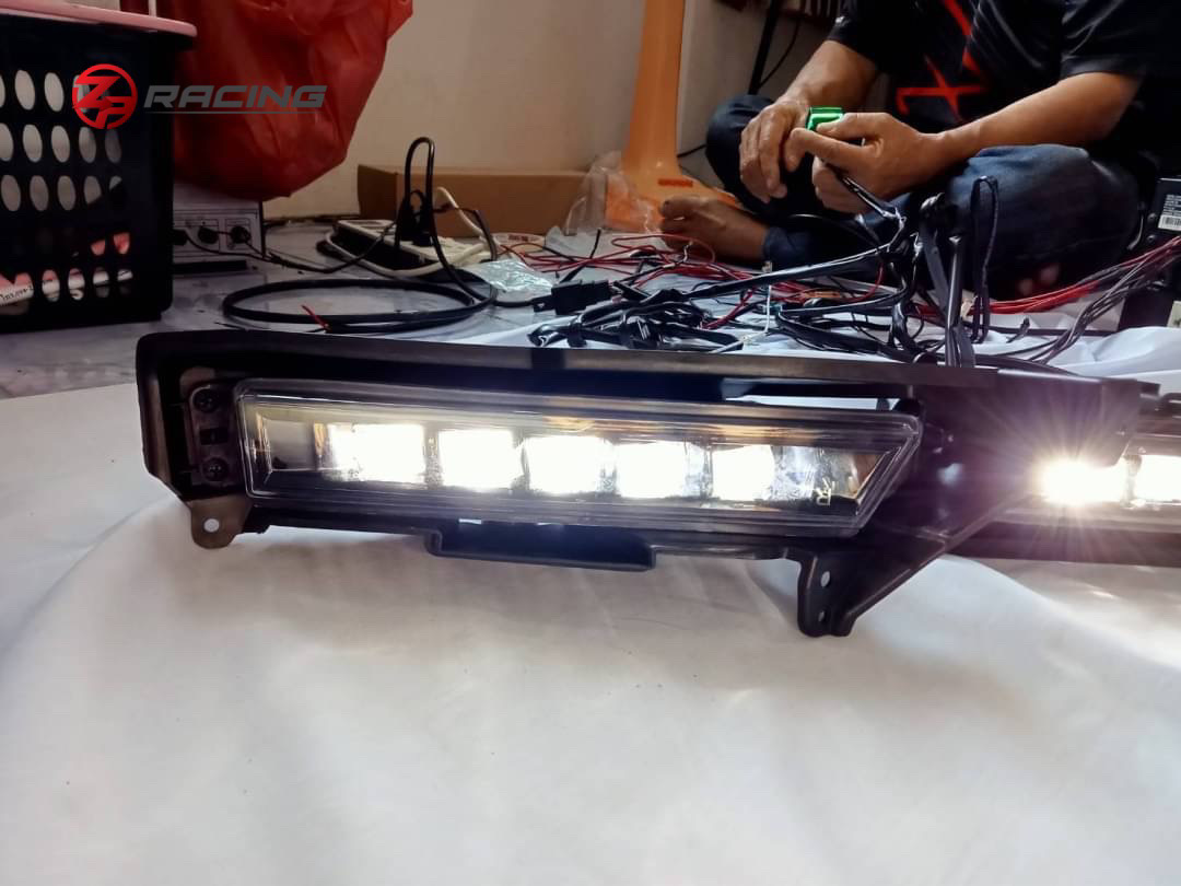 ชุดไฟตัดหมอกพร้อมสวิทช์ HR-V e:HEV แบบ LED