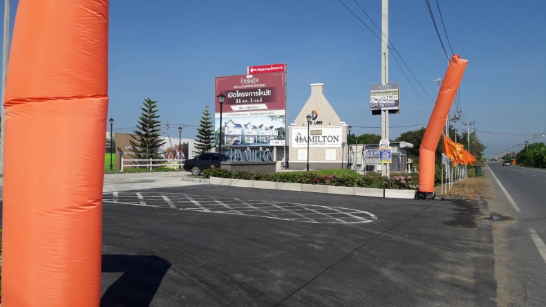 ขายที่ดินถมแล้ว ถ.บ้านกล้วย-ไทรน้อย ต.ไทรน้อย อ.ไทรน้อย นนทบุรี / พื้นที่ 100 ตารางวา