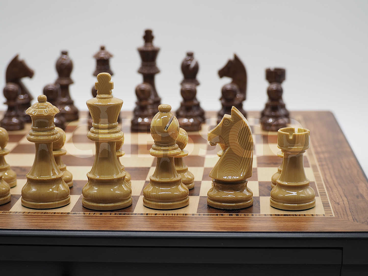 ชุดหมากรุกสากลไม้ German Knight Staunton Wooden Chess Set 4