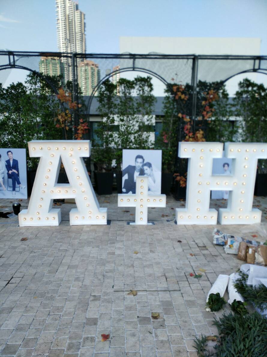 ป้ายไฟปิงปอง A+H