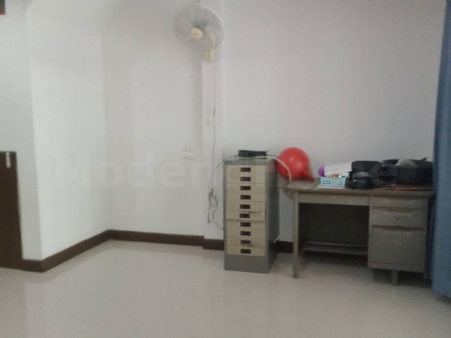 ขายบ้านสวยทาวน์เฮ้าส์ 2 ชั้น เค. ซี. คลัสเตอร์ รามอินทรา7 ซ. ไทยรามัญ สามวาตะวันตก คลองสามวา กรุงเทพมหานคร