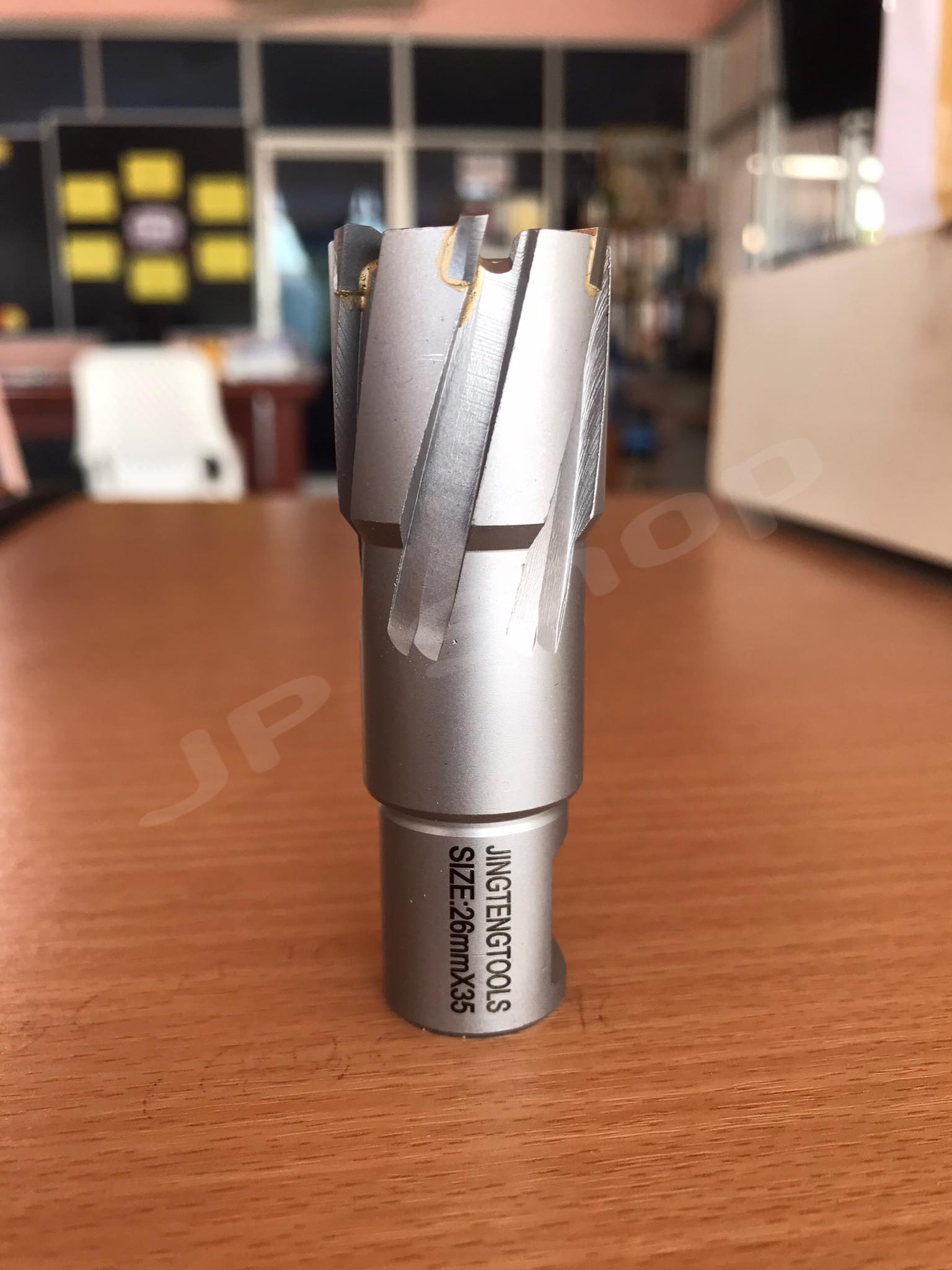 ดอกสว่านเจ็ทบอส แบบโฮลซอว์คาร์ไบสำหรับเจาะเหล็กหนา ด้วยสว่านแม่เหล็กไฟฟ้า ขนาด26*35 มม. #2635