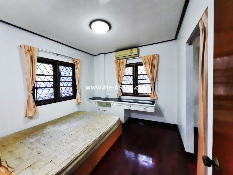 ให้เช่าบ้านเดี่ยว ถ.สุขุมวิท 105 ซ.ลาซาล 37 แขวงบางนา เขตบางนา กรุงเทพ หลังริม / 2 ชั้น 42 ตารางวา