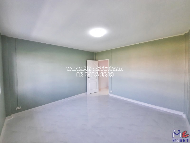 ขายทาวน์เฮ้าส์ รีโนเวทใหม่ ย่าน คูคต ลำลูกกา คลอง2 ปทุมธานี : บุศรินทร์ 2 : 2 ชั้น 21.2 ตารางวา