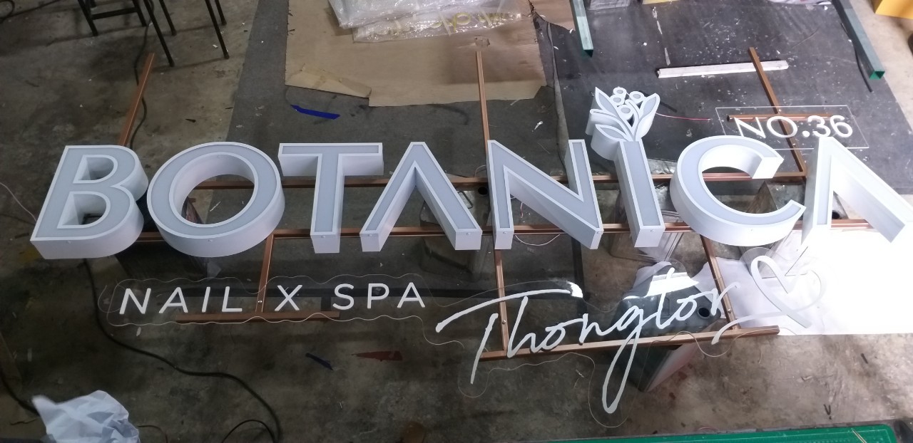 งานป้ายกล่องไฟ