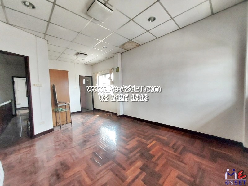 ขายทาวน์เฮ้าส์ หลังมุม ถนนเมน ย่าน วัดกู้ บ้านใหม่ บางพูด ติวานนท์ ปากเกร็ด : ม.เปี่ยมสุข : 2 ชั้น 21.8 ตร.วา