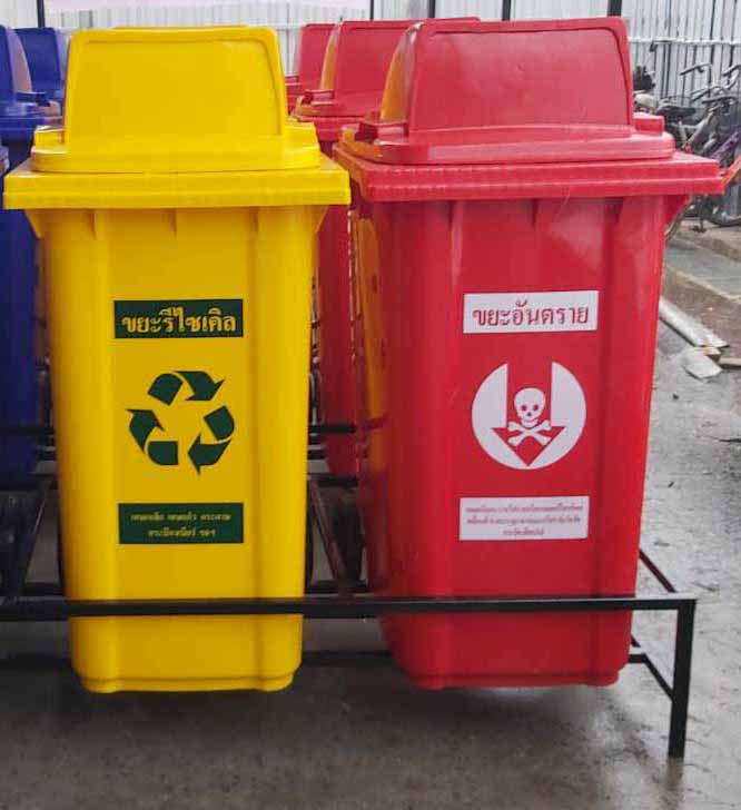 แท่นวางถังขยะ 240 ลิตร ขนาด 2 ช่อง ไม่มีป้ายแผงหลัง